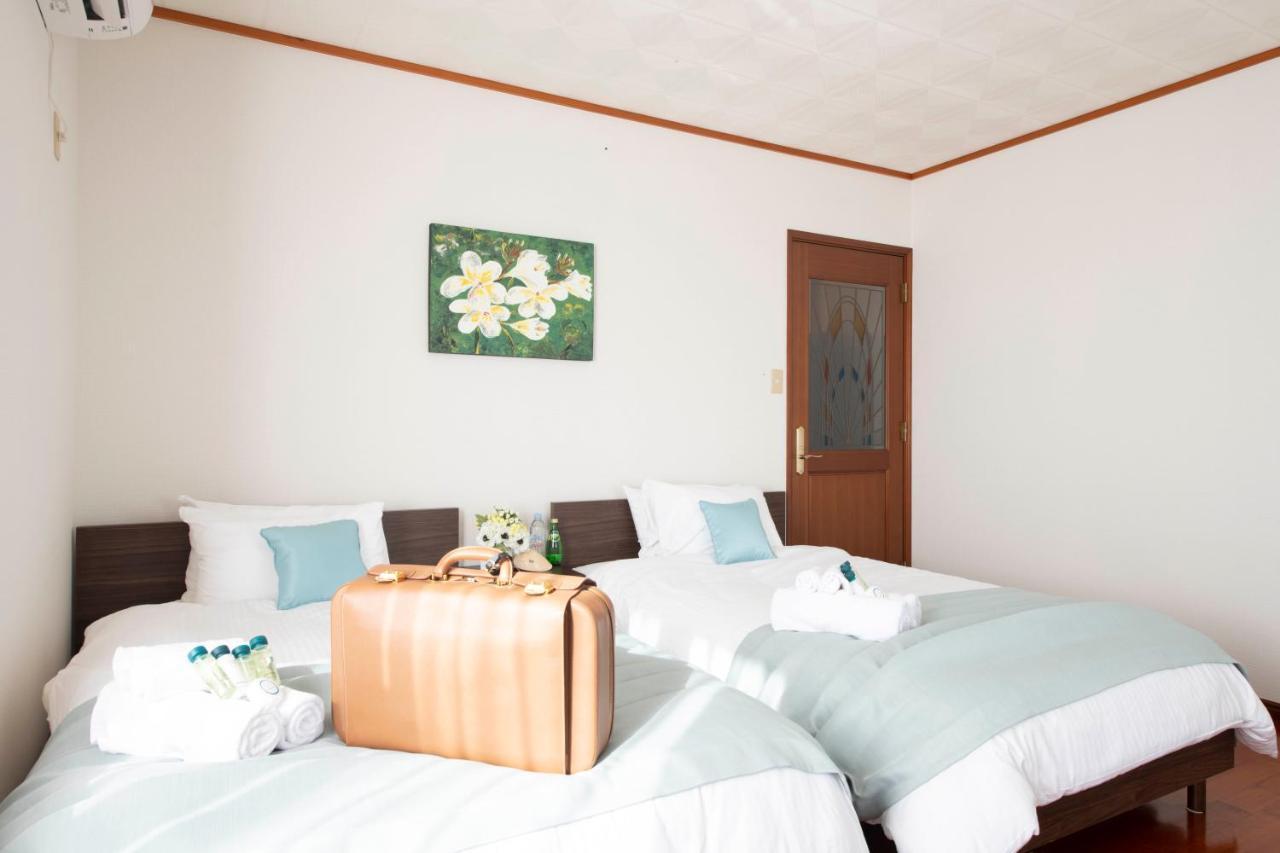 Miyakojima White House Villa Exterior photo